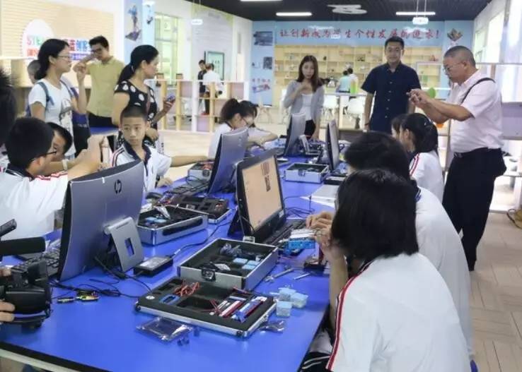 创客教育实验室建设方案：校园创客实验室规划及课程体系_上海SAREN三仁(图1)
