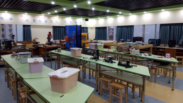 深耕科技教育沃土厚植创新人才根基武进区湖塘实验中学入选首批全国中小学科技教育实验校(图1)