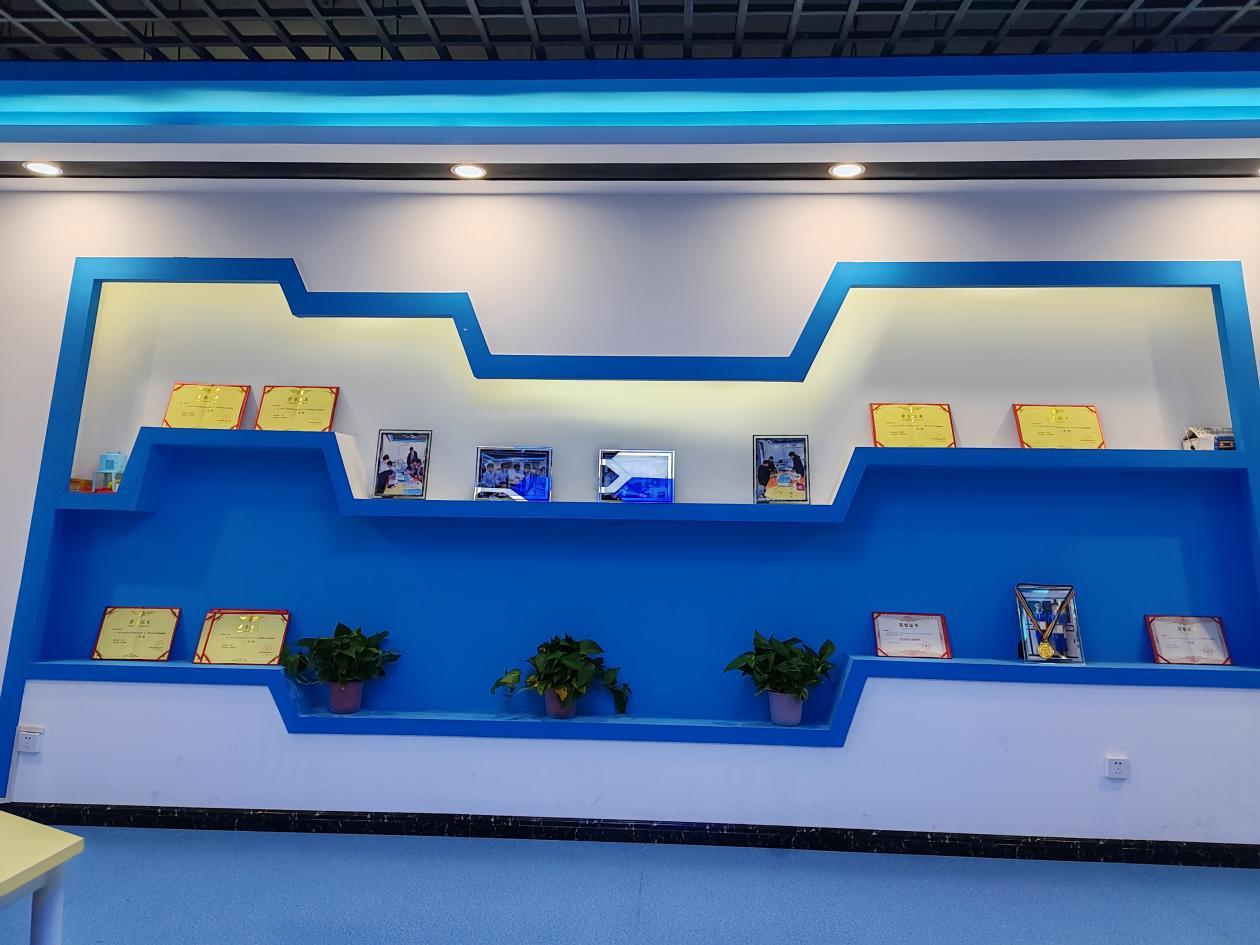 海南热带海洋学院学生在2026年中美青年创客大赛海口分赛区荣获佳绩(图1)
